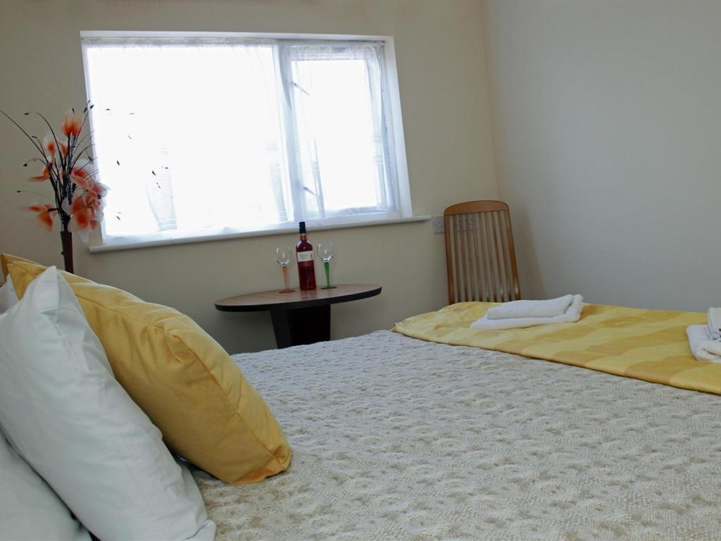 Premier Hotel Not Premier Inn Skegness Room photo